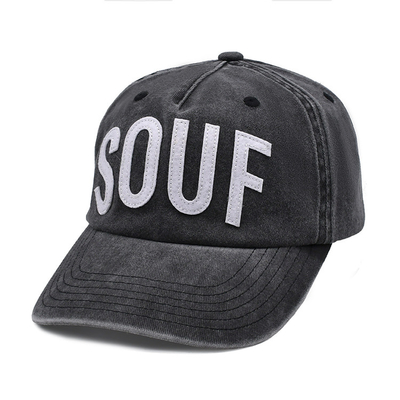 Strukturierte Baseballkappe mit Curve Peak-Applikationsaufnäher für Ihr individuelles Logo-Design. 5-Panel-Baseballkappe