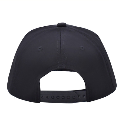 Kurvige Visor bestickte Baseballkappen 6 Panel Custom Eyelets
