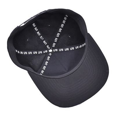 Kurvige Visor bestickte Baseballkappen 6 Panel Custom Eyelets