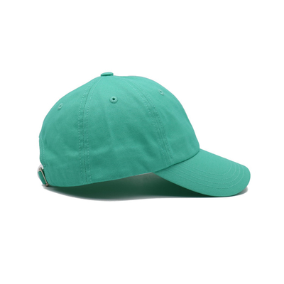 Verstärkte Baumwolle Baseballkappe mit gesticktem Logo, gekrümmter Visor und passenden Nähte