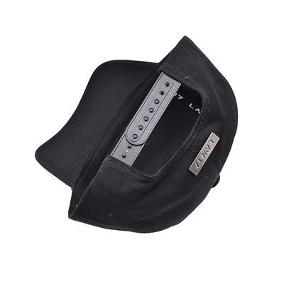 Baumwolle Baseballmütze mit geschwungenem Visor, verstellbarem Gurt und strukturierter Form