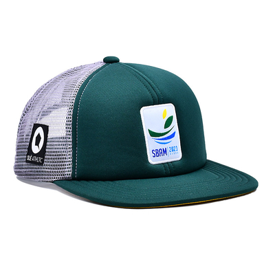Custom Sponge Komfortable 6 Panel Flat Visor Konstruierte Trucker Cap mit Stickplatte