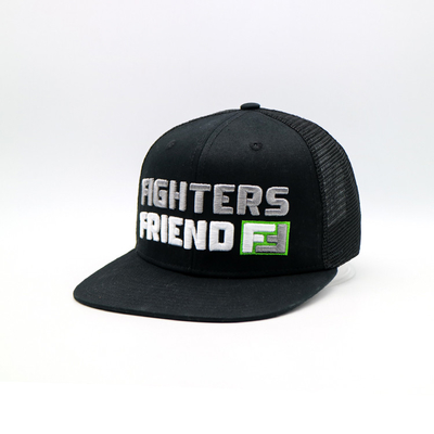 Broderierte Trucker Cap / Snapback Trucker Cap mit Plastik Snapback und benutzerdefiniertes Logo