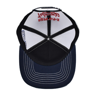 Gebaute Profil Trucker Cap mit Plastik Snapback und Stick Logo