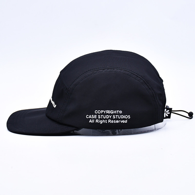 Hochwertige unstrukturierte 5 Panel Camper Hut Custom Schwarz Druck Nylon Laufmütze mit dekorativen Taschen