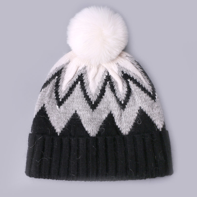 Gemachte bestickte Kugeln Winter gestrickte Streifen Muster warme weiche Pompom Puff Druckkugeln Hersteller
