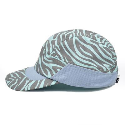 Outdoor-Verstellbare Baseball-Sportmütze Leichtgewicht reflektierende schnelle Trocknung 5 Panel-Sportmütze mit Buckle Back