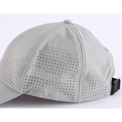 Großhandel Custom 6 Panel Unisex Laserperforierter Wasserdichtes Baseball Golf Cap Hut Mesh Sport Hüte