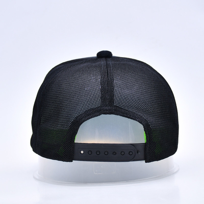 Hochkarätige gestickte Suede Trucker Cap Custom Logo 5 Panel Mesh Trucker Hut