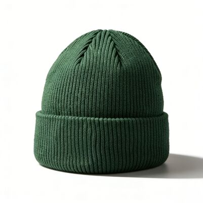 Besondere Stickereien Strickbeanie mit Erwachsenenumfang und Acrylmaterial für die Winterwärme