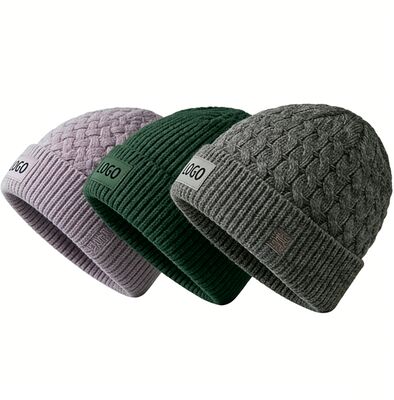 Anpassungsfähige Farben Unisex Strickmütze mit Erwachsenenhut Umfang für die Winterwärme